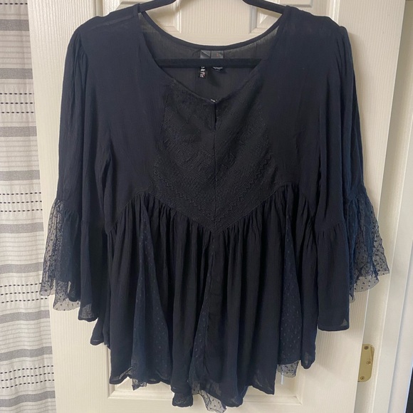 Fun & Flirt Elegant Black Tulle Lace Inserts 3/4 Sleeve Top Size Large - Picture 2 of 16